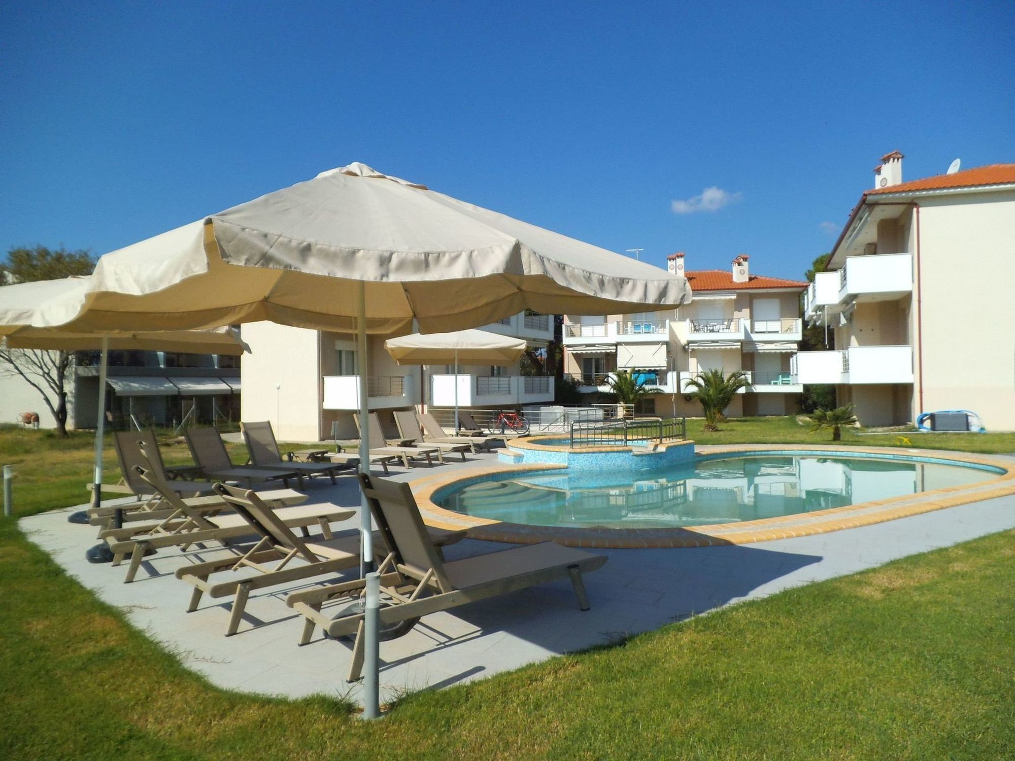 Finikas Garden Beach Resort Nikiti Exterior foto